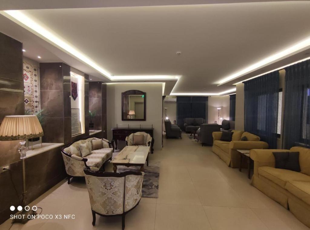 Black Iris Ii 3* Madaba