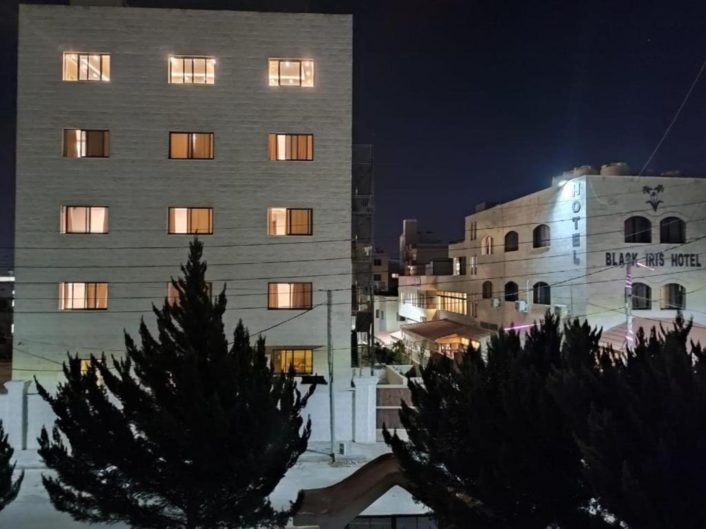 Hotel Black Iris Ii 3*