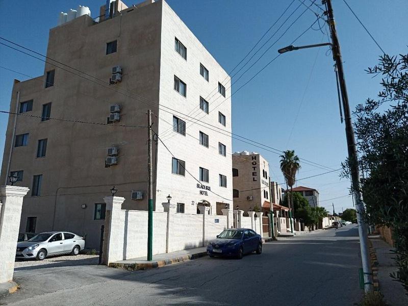 Black Iris Ii Hotel Madaba